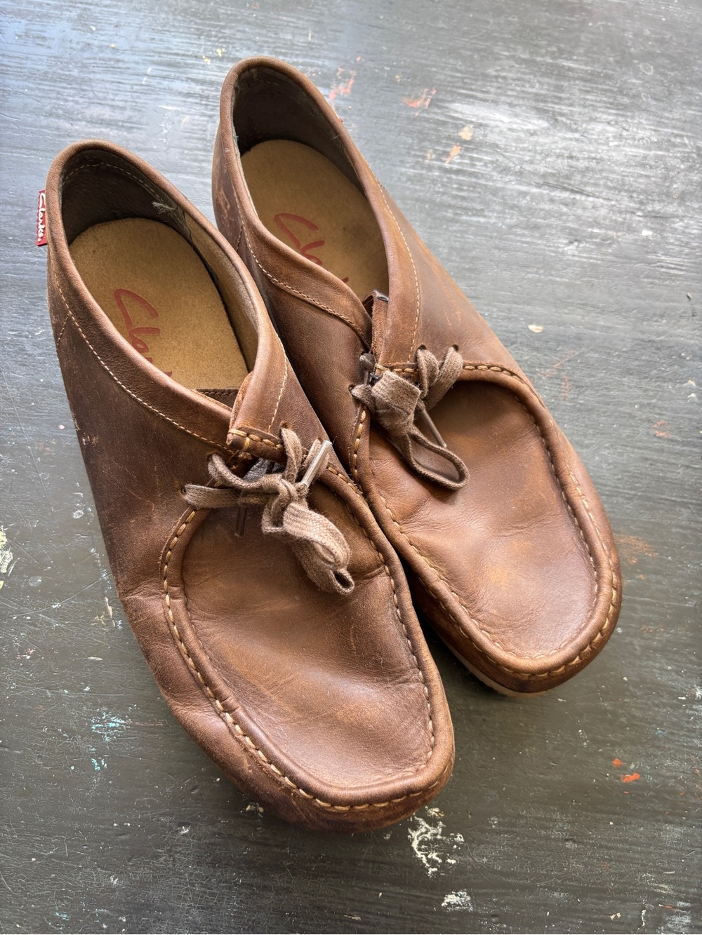 men’s chocolate brown clarks wallabees